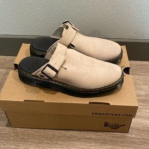 Dr. Martens- CARLSON SUEDE CASUAL SLINGBACK MULES